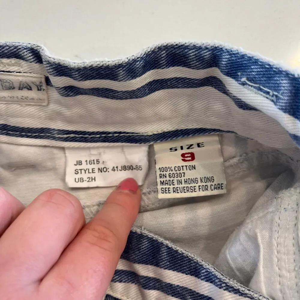 Y2K Vintage Union Bay White and Blue‎ Striped Shorts Size Small